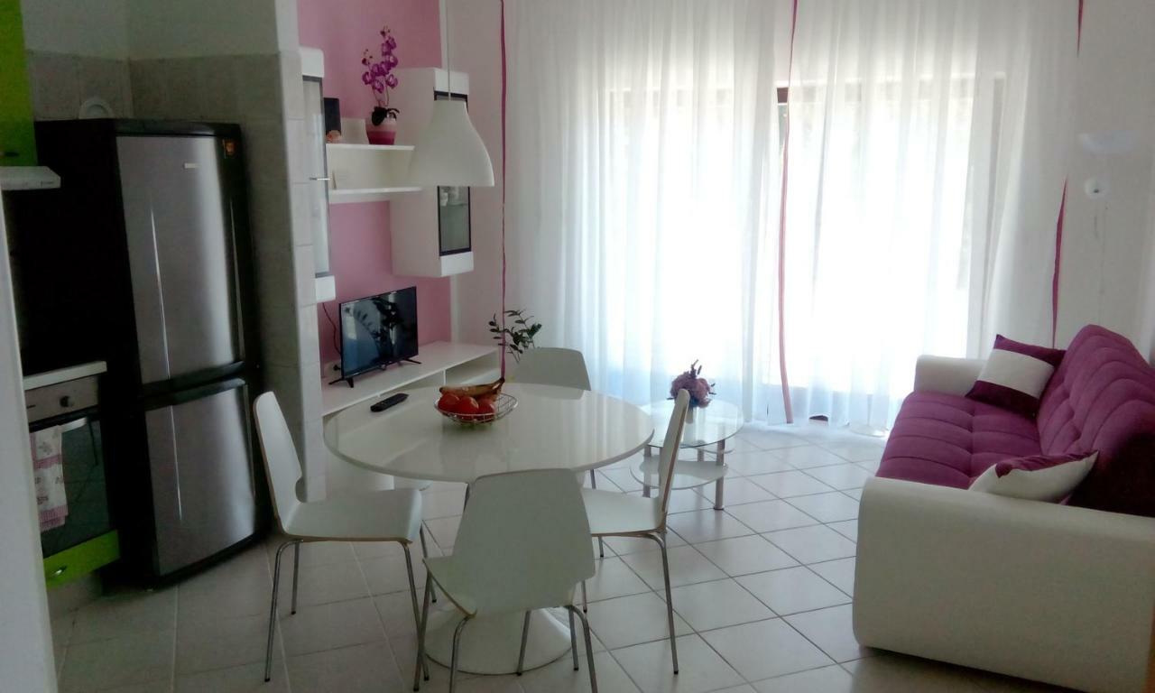 Apartman Gabi 카스타브 외부 사진